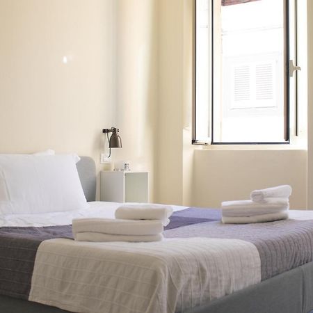 Nur 2 Casa Vacanze Bergamo Via Pignolo Bagian luar foto
