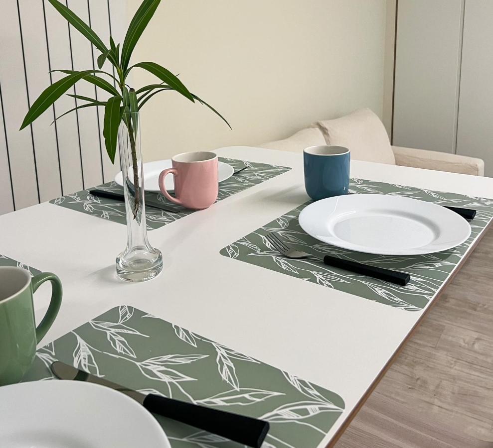 Nur 2 Casa Vacanze Bergamo Via Pignolo Bagian luar foto