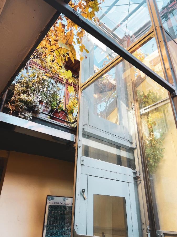 Nur 2 Casa Vacanze Bergamo Via Pignolo Bagian luar foto